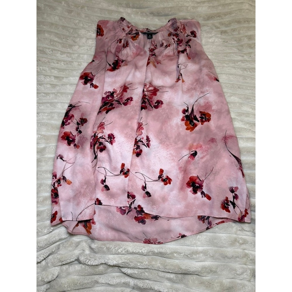Simply Vera sleeveless blouse - size medium